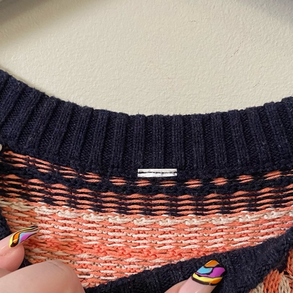 Lululemon women’s Devi CrewNeck knit pullover sweater - Naval blue/plum peach - Picture 9 of 10